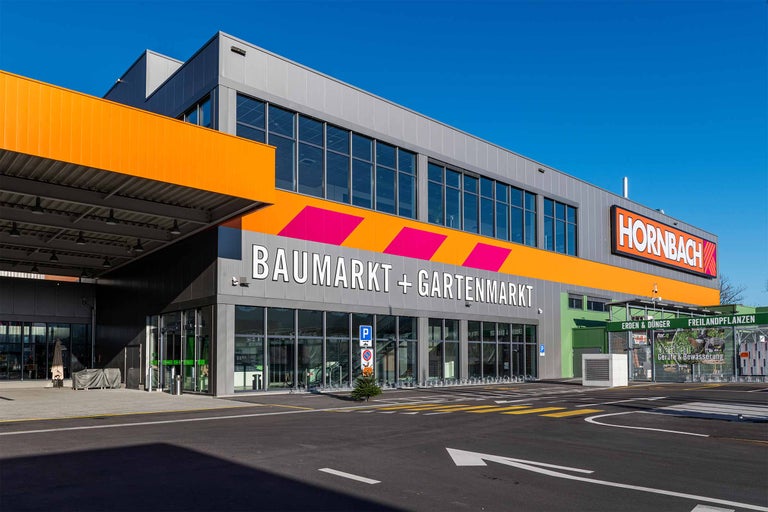 Hornbach Bau- und Gartenmarkt Gebäudeansicht.