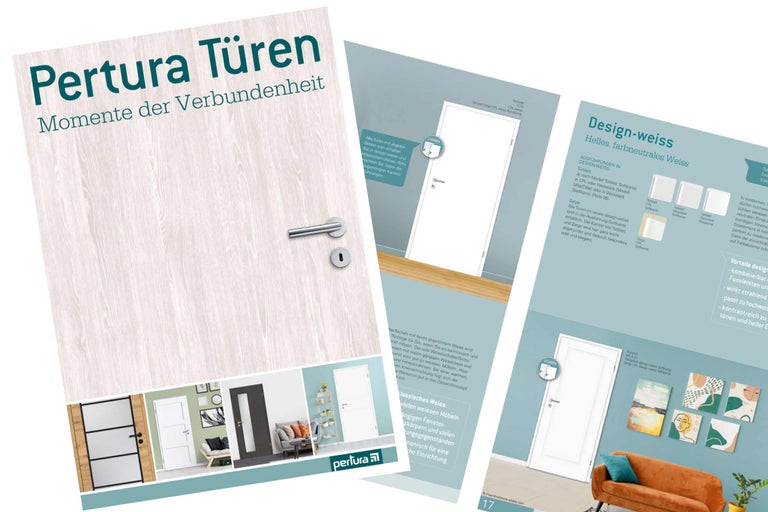 Broschüre für Pertura Innentüren in verschiedenen Designs und Weißtönen mit Beispielen für Zimmertüren und Türgriffe.