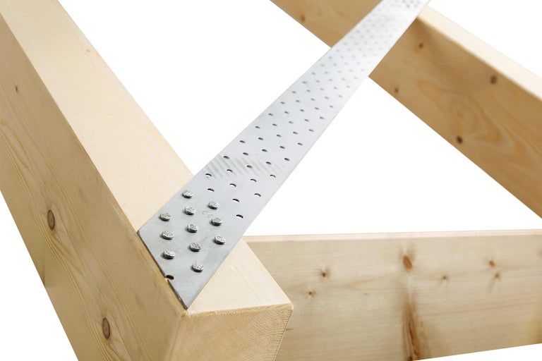 Holzkonstruktion mit Stahlband für Holzverbinder