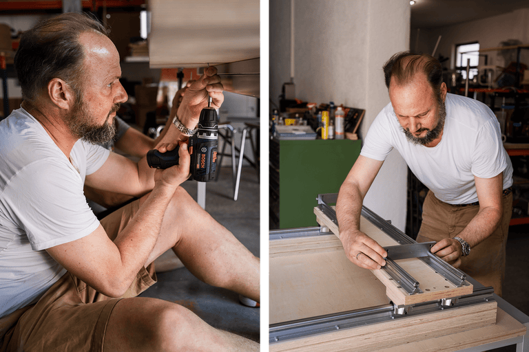 Artisan fixant une planche de bois avec une visseuse sans fil et une équerre