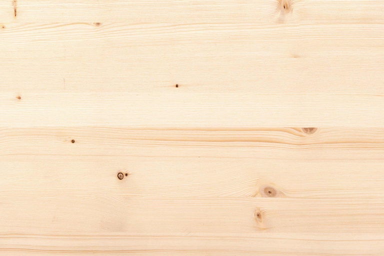 Planche en bois d'épicéa