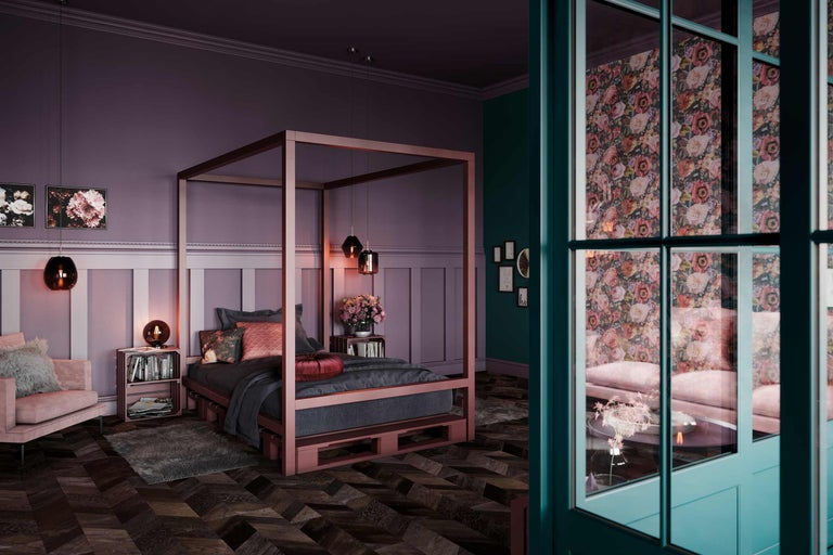 Chambre avec lit à baldaquin, table de chevet, fauteuil et décoration