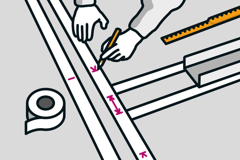 Illustration d'une personne traçant une ligne sur un profil avec un stylo, à côté d'un mètre ruban et de ruban adhésif