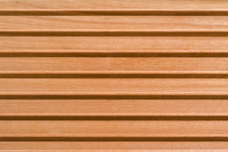 Holzfassade mit Nut und Feder