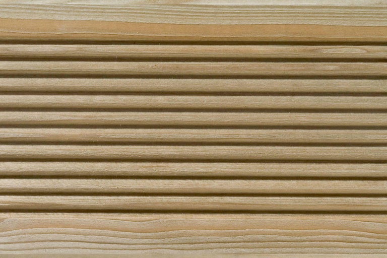 Holzfassade mit Nut- und Feder-Profil