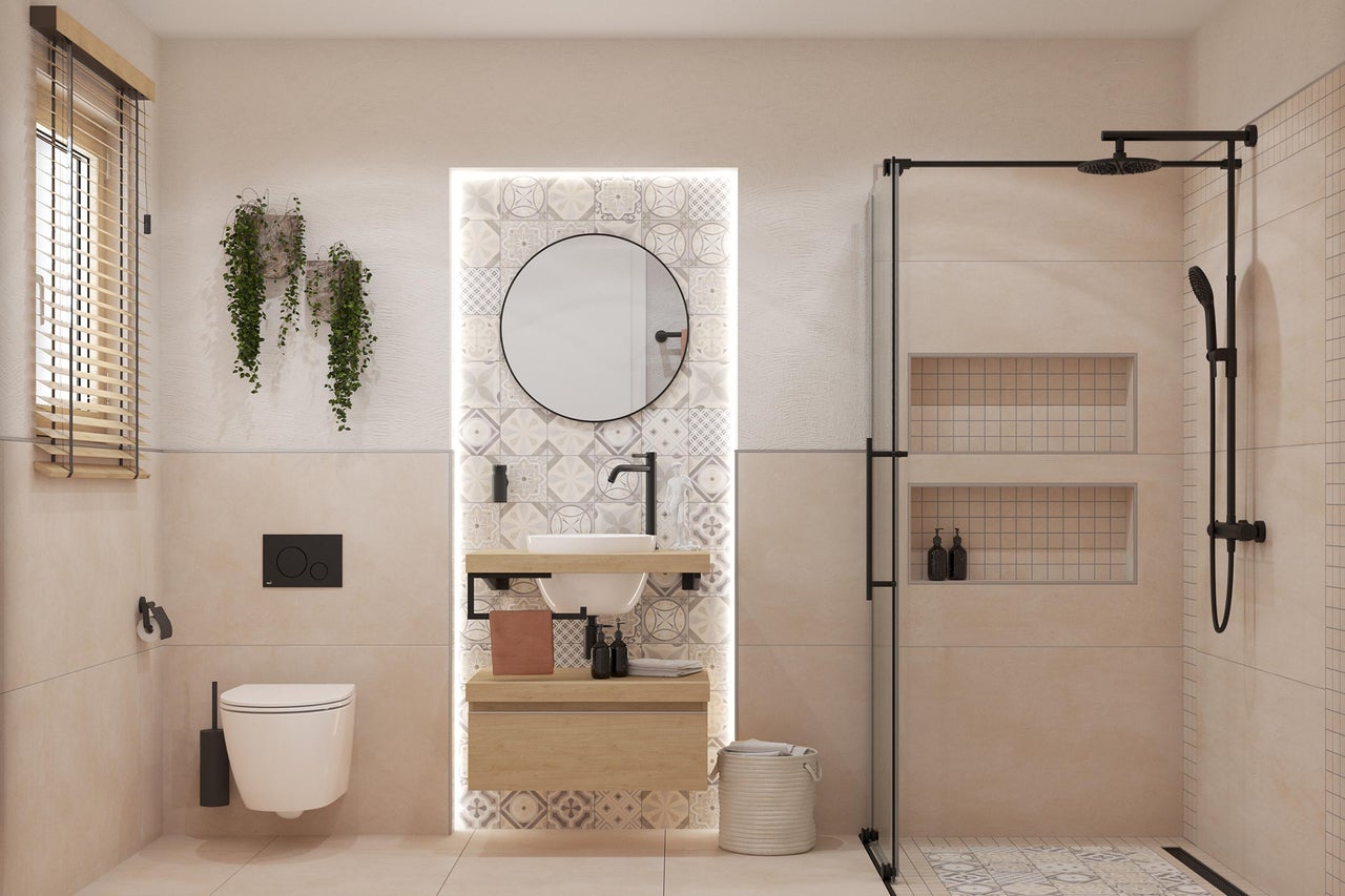 Salle de bains avec lavabo, miroir, toilettes et douche