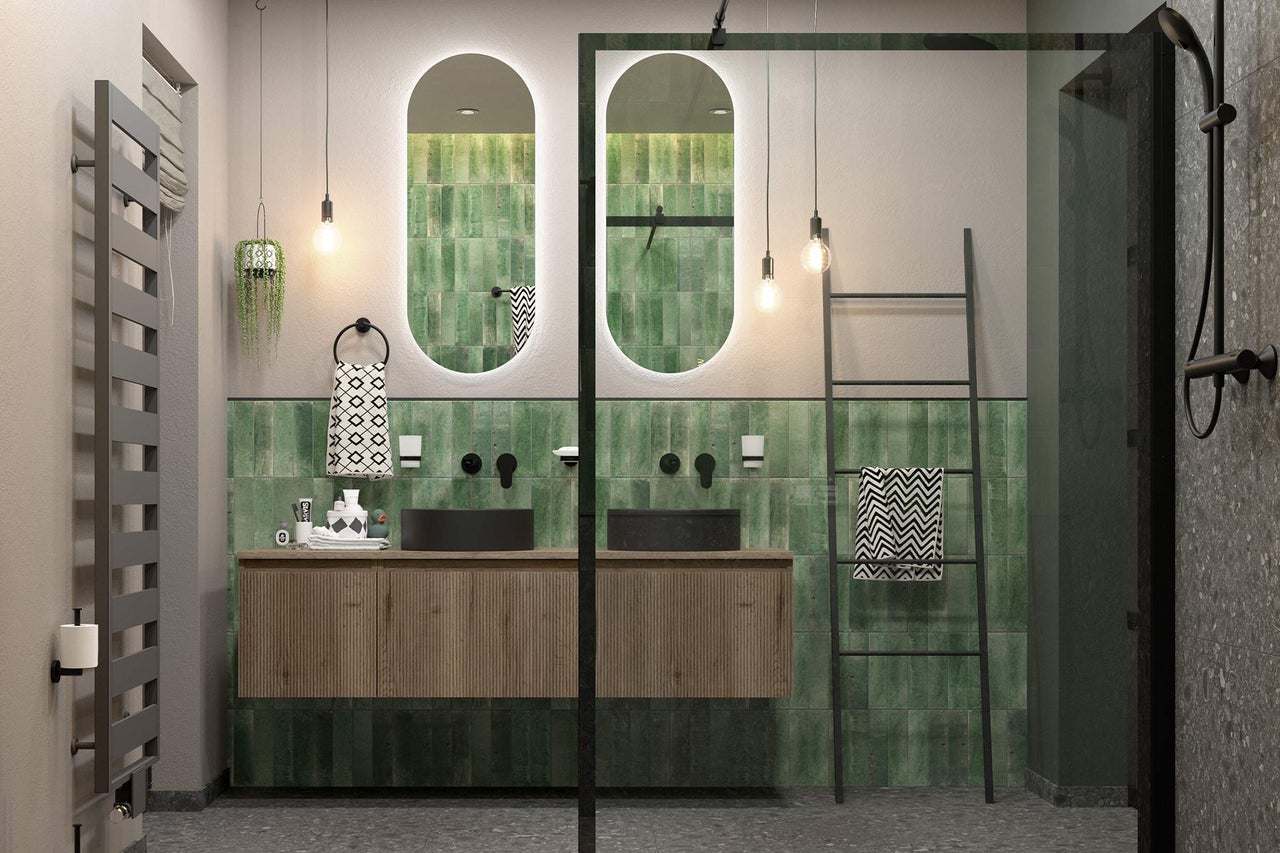 Modernes Badezimmer mit Waschtisch, Spiegeln, grünen Fliesen und Dusche