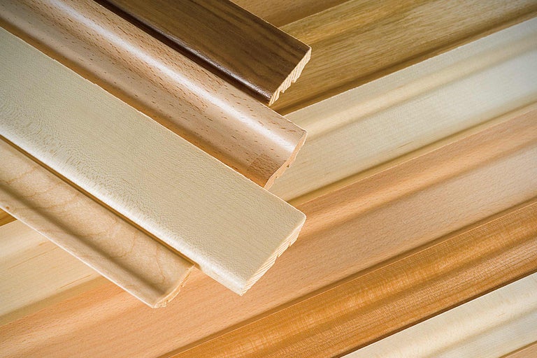 Différentes plinthes en bois