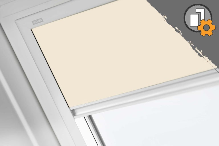 Fenêtre de toit VELUX avec store