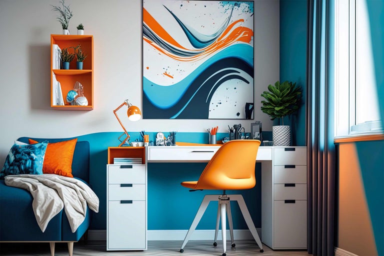 Bureau moderne avec bureau, chaise de bureau, étagère et décoration