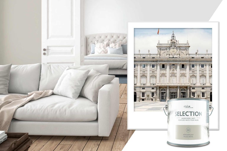 Wohnzimmer mit Sofa, Bett und einem Farbbehälter der Marke Style Color Selection