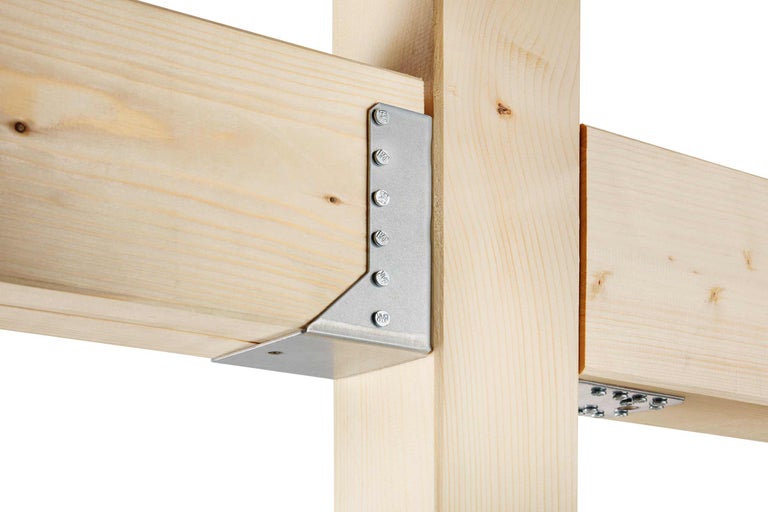 Holzbalkenkonstruktion mit Winkelverbinder