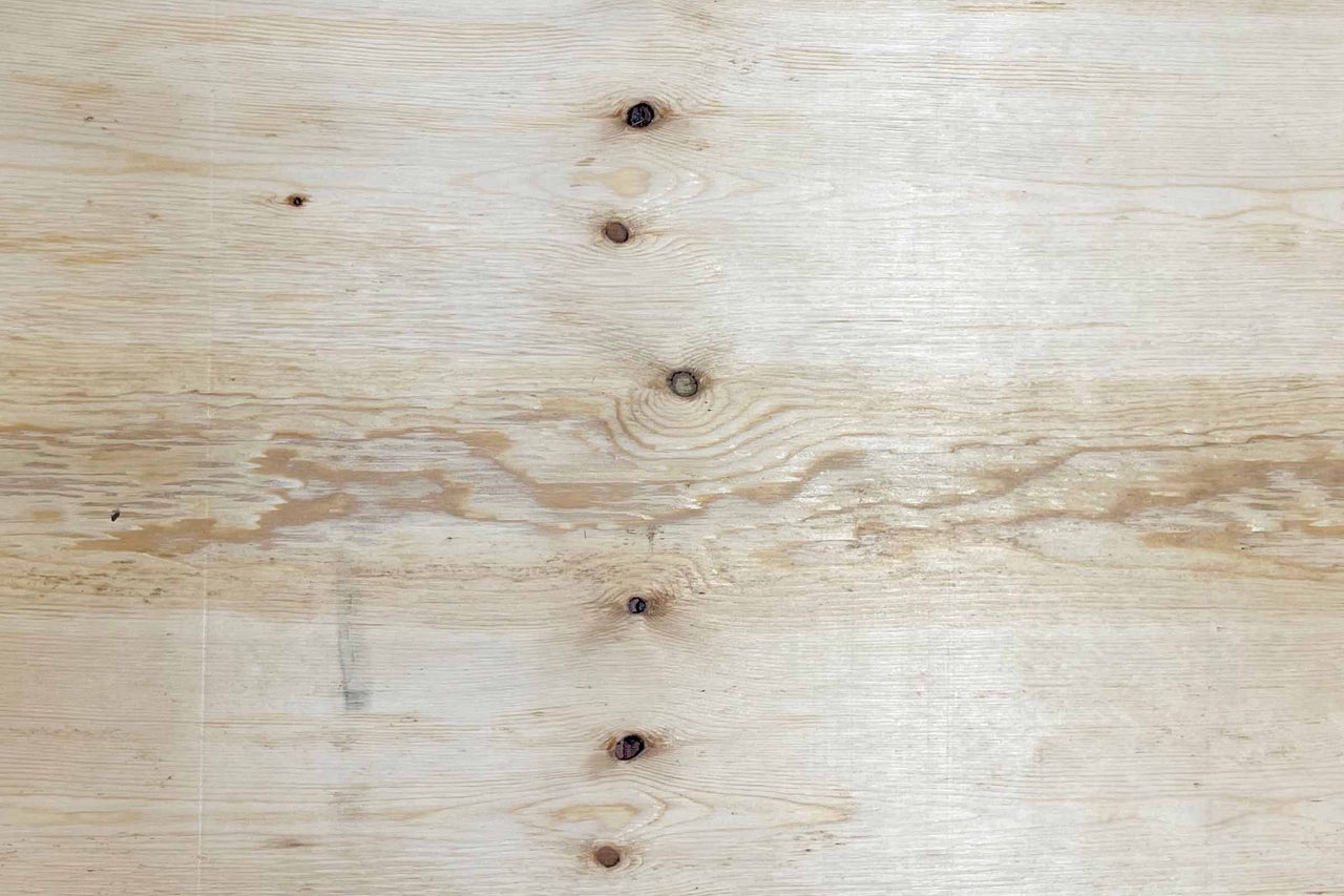 Panneau de bois avec nœuds
