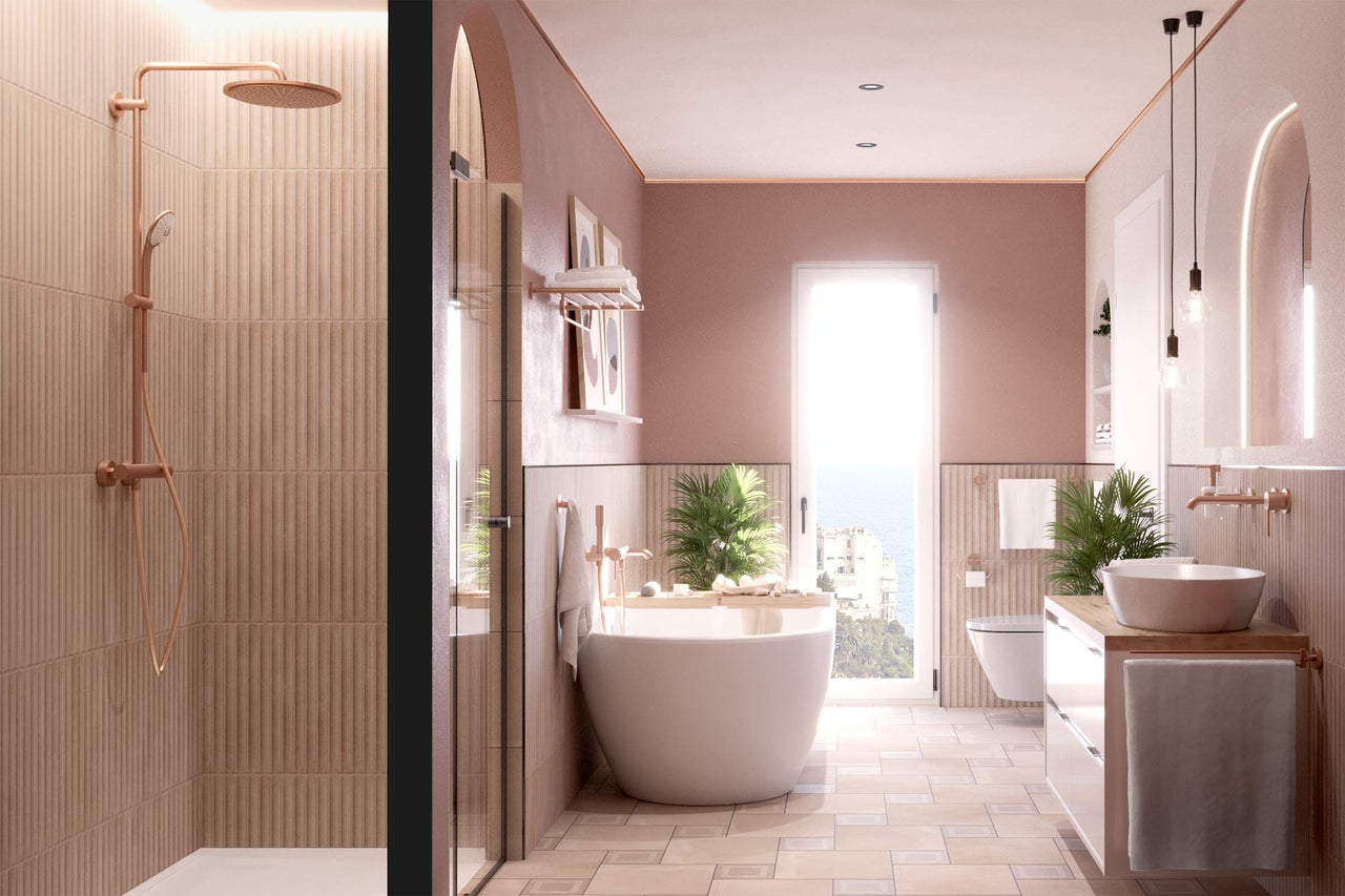 Salle de bains avec douche, baignoire et lavabo dans un design lumineux
