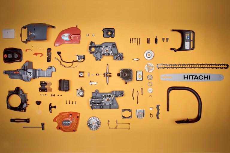Vue éclatée d'une tronçonneuse avec pièces détachées