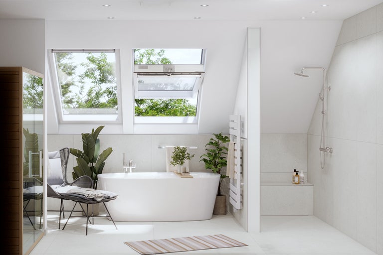 Badezimmer mit Dachschräge