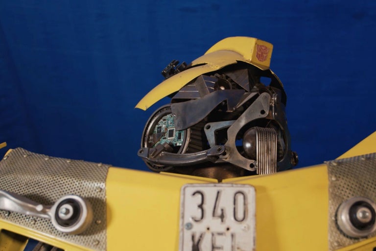 Sculpture de robot décorative en métal