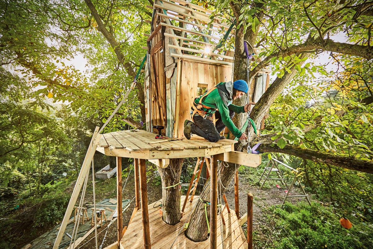 Construire une cabane dans les arbres (Grand format - Broché 2023