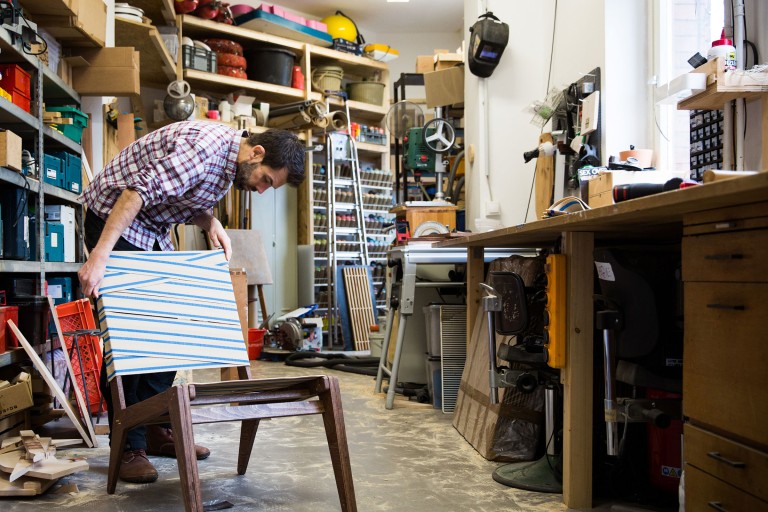 Tentons l'expérience: fabriquer la Lounge Chair