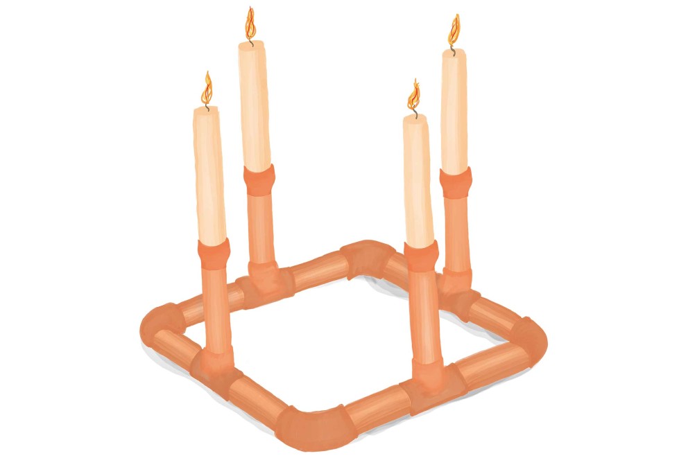 Couronne de l'Avent en tuyaux de cuivre Couronne de l'Avent en tuyaux de cuivre