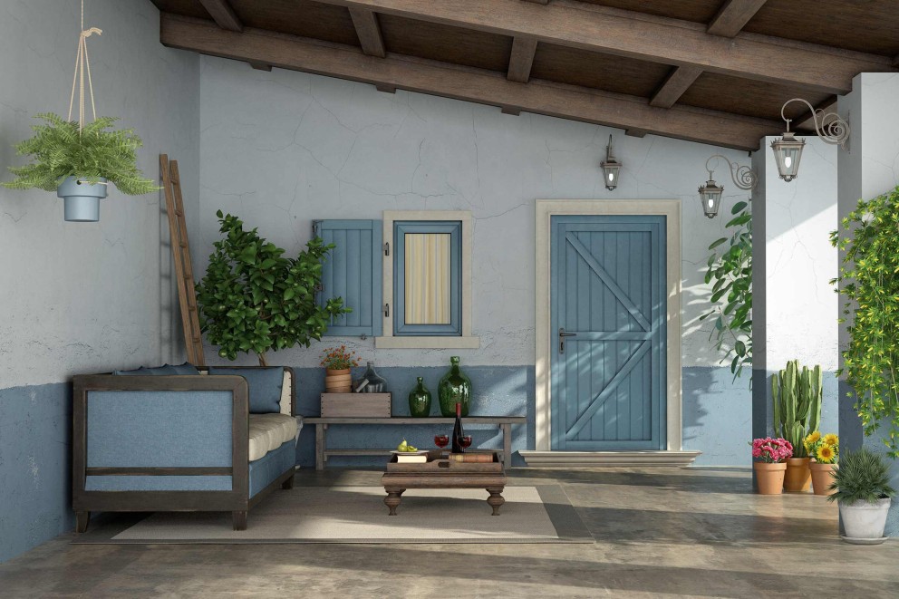 Terrasse décorative avec des sièges, des plantes et une ambiance rustique