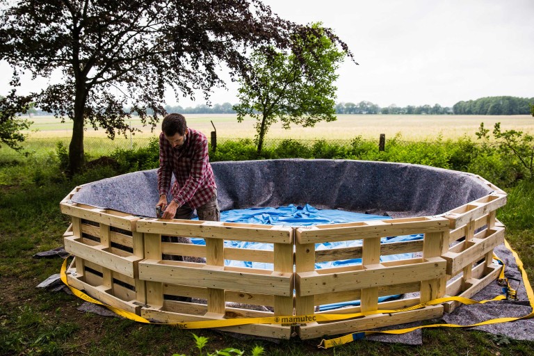 Tentons l’expérience: construire une piscine à partir de palettes