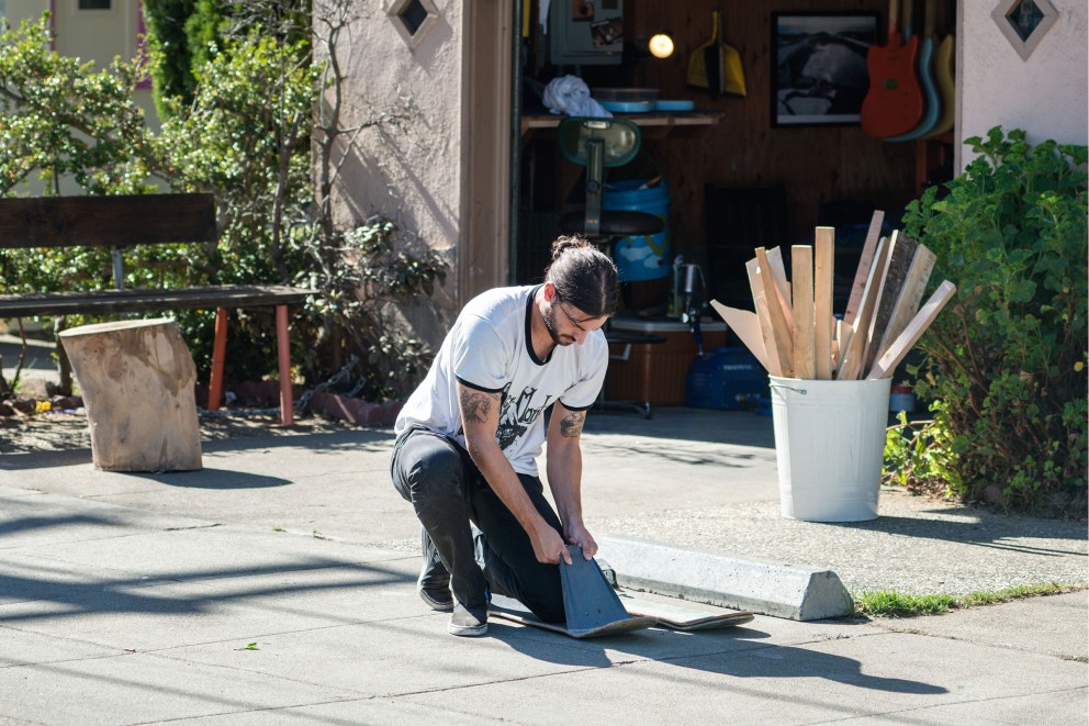 Première étape: Enlever le grip tape des skateboards Première étape: Enlever le grip tape des skateboards