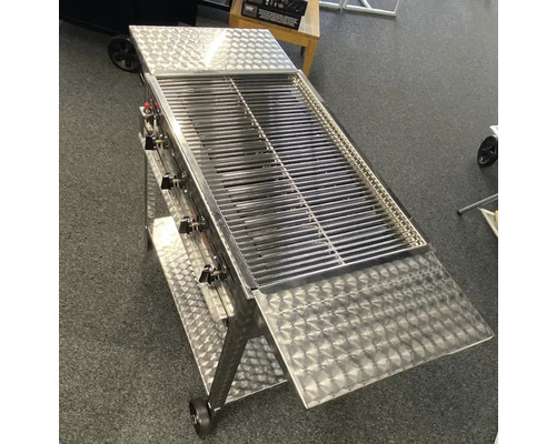 Grillwagen aus Edelstahl mit Grillrost