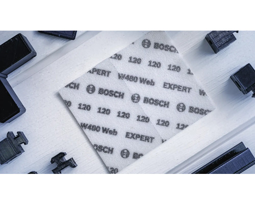 Bosch Schleifpapier mit Körnung 120 und verschiedenen Werkstücken