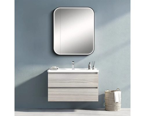 Badezimmer mit Waschtischunterschrank, Waschbecken und Spiegel