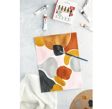 Peinture abstraite avec peintures acryliques, pinceau et palette