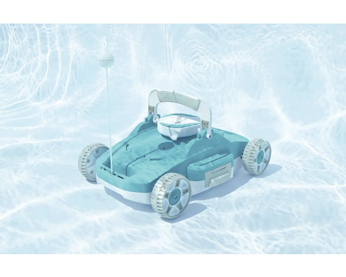 Automatische Poolreinigungsmaschine im Wasser