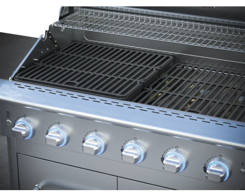 Grill mit Grillrosten und Drehknöpfen