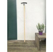 Griffe de jardin avec manche en bois pour ameublir le sol dans le jardin