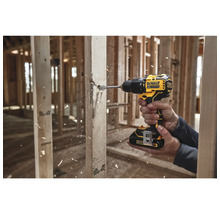DeWalt Kit combiné sans fil 18 V DCK2062M2T-QW Perceuse combinée DCD709 et clé à chocs DCF809