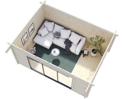 Innenansicht eines Gartenhauses mit Sofa, Teppich und Pflanzen.