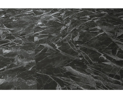 Sol avec carrelage aspect marbre