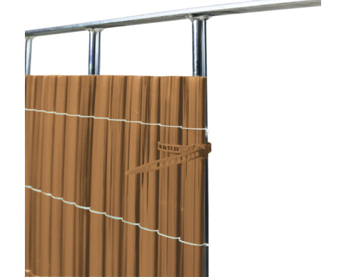Bambusmatte zur Befestigung an einem Zaun mit Kabelbindern