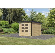Abri de jardin en bois avec double porte et façade vitrée dans le jardin