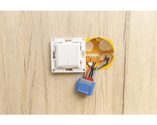 Eingebauter Lichtschalter mit Shelly Relais für Hausautomation