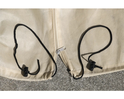 Details einer Abdeckung mit Kordelzug und Reißverschluss