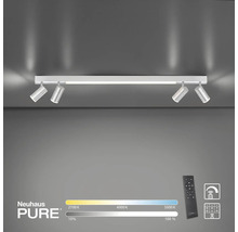 Weisse Deckenleuchte mit vier Strahlern und Fernbedienung zur Steuerung der Lichtfarbe