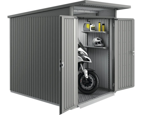 Abri de jardin métallique avec moto, étagères, huiles et casque