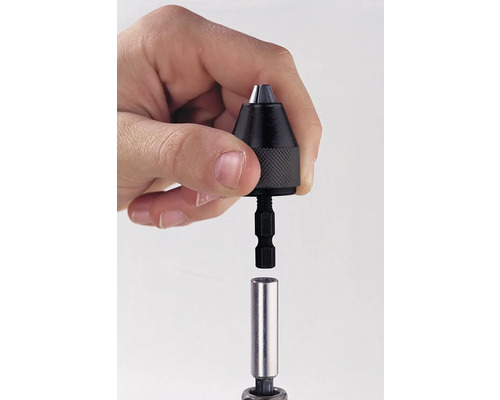 Mandrin de perçage à serrage rapide pour perceuses en cours d''utilisation