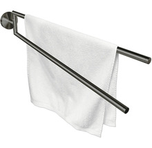Porte-serviettes avec une serviette blanche