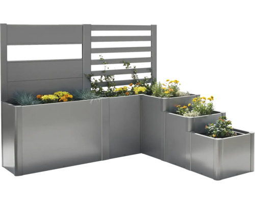 Jardinières étagées avec pare-vue et plantations