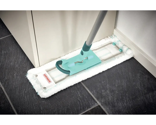 Wischmop mit Teleskopstiel und Bezug zum Reinigen von Böden
