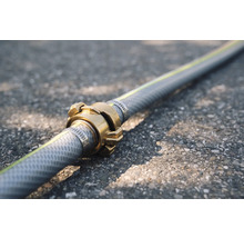 Bewässerungsschlauch mit Messingkupplung