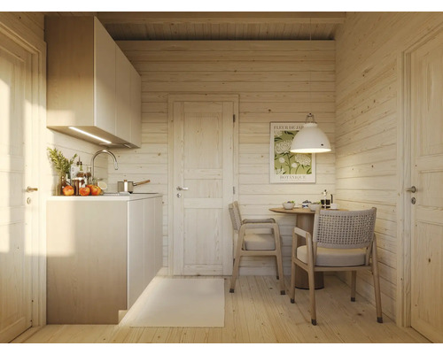 Cuisine claire en bois avec table à manger et chaises