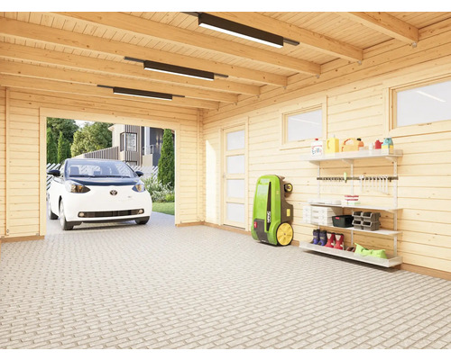 Garage avec voiture, nettoyeur haute pression et étagères